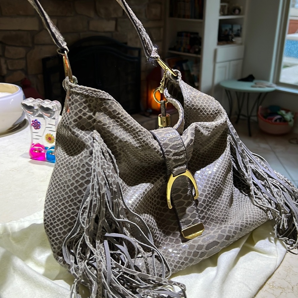 Gili leather grey purse